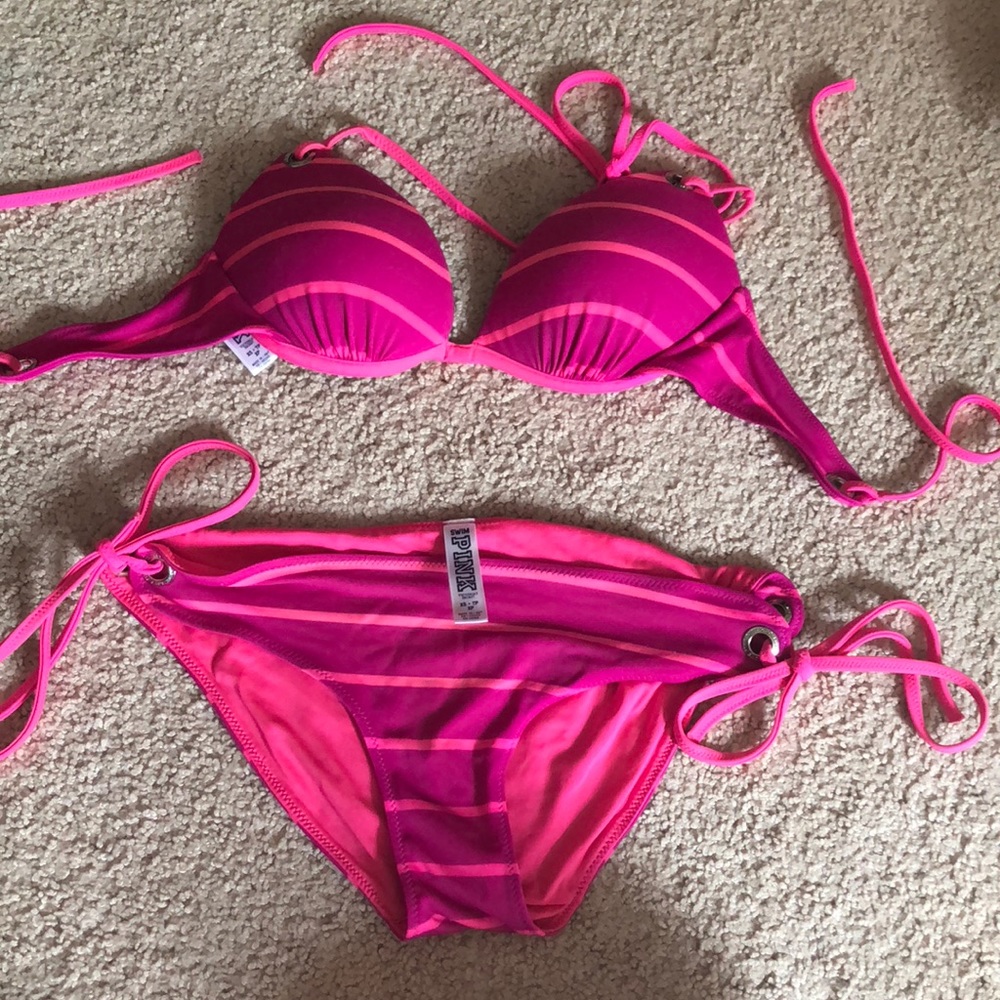 Victoria’s Secret pink bombshell bikini size XS